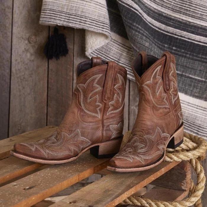 Retro Embroidery Ankle Booties Slip-on Women Cowboy Boots