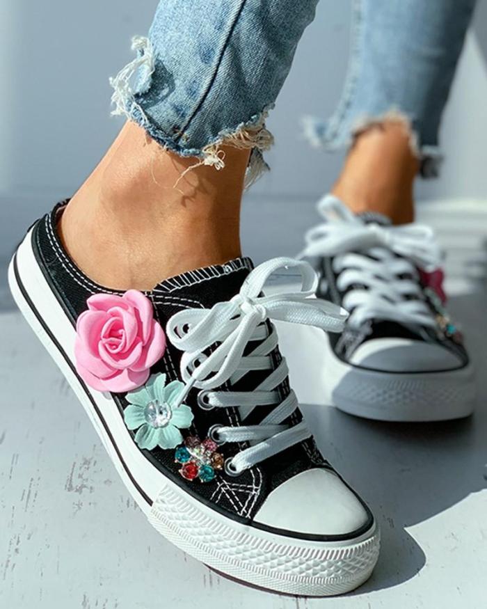 Floral Pattern Studded Eyelet Lace-up Skate Shoes