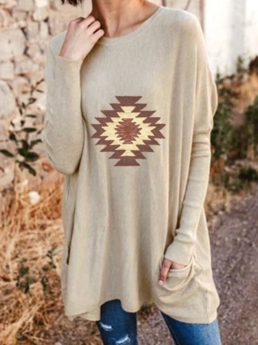 Women's Aztec Pattern Casual Long-Sleeved T-Shirt.