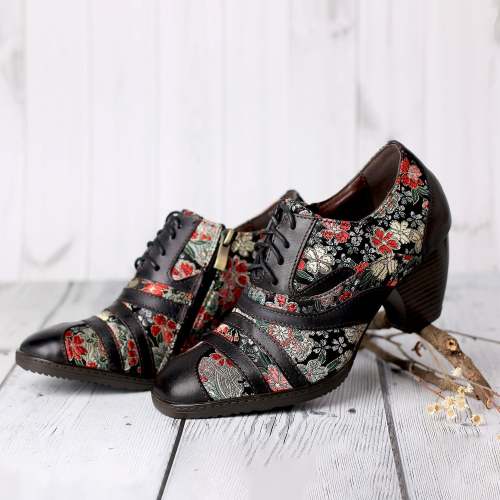 Retro Embroidered Leather Stitching Pumps