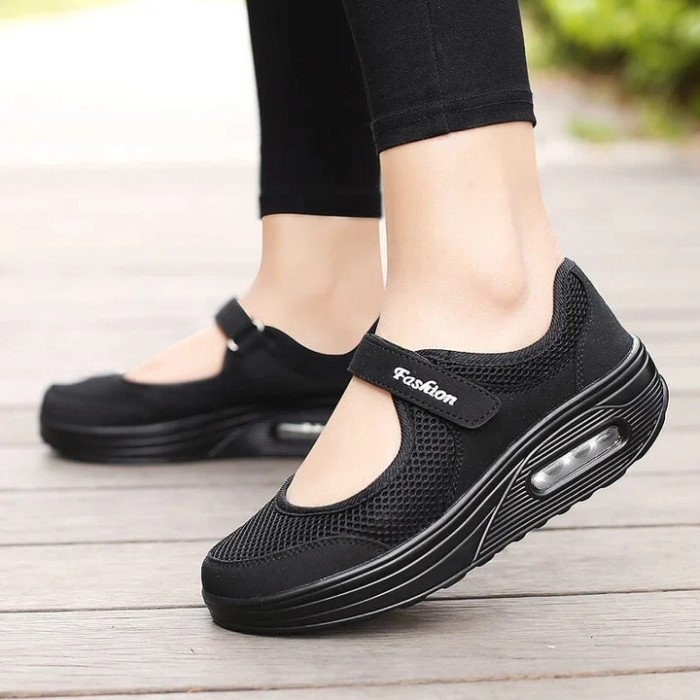 🔥50%OFF 🔥CIarkShoes™- Breathable Slip-On Orthopedic Women's Diabetic Walking Shoes