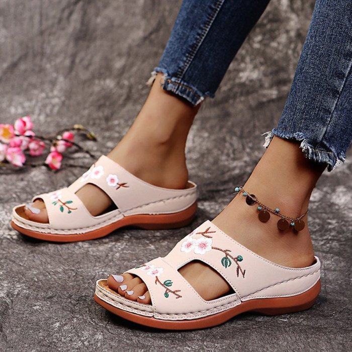 Women's Embroidery Flowers Slippers