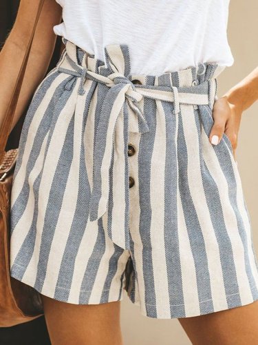 Women's Pleated Striped Belted Pocket Shorts