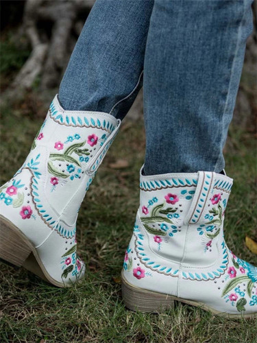 Vintage Floral Embroidered Cowgirl Ankle Boots