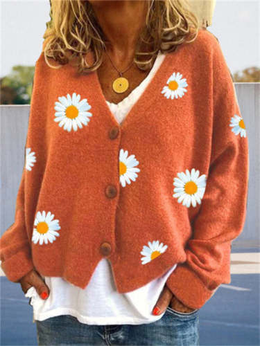 Single Breasted Daisy Embroidered Sweater