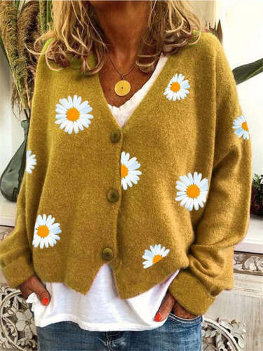 Single Breasted Daisy Embroidered Sweater