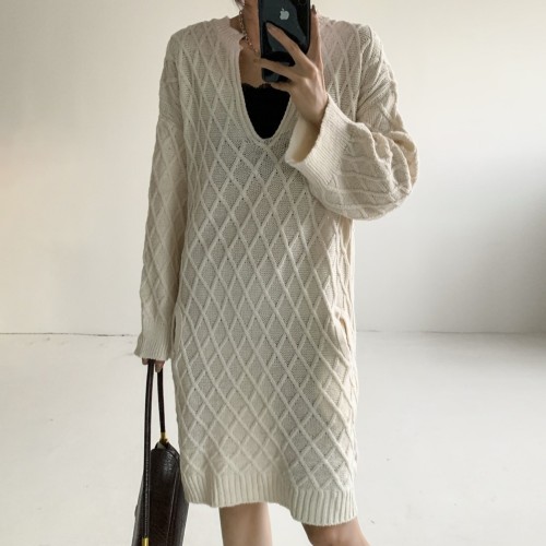 V-Neck Fashion Knitted Dress