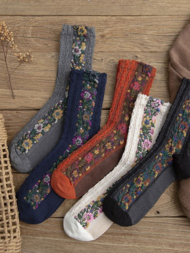 Vintage Floral Jacquard Cozy Socks