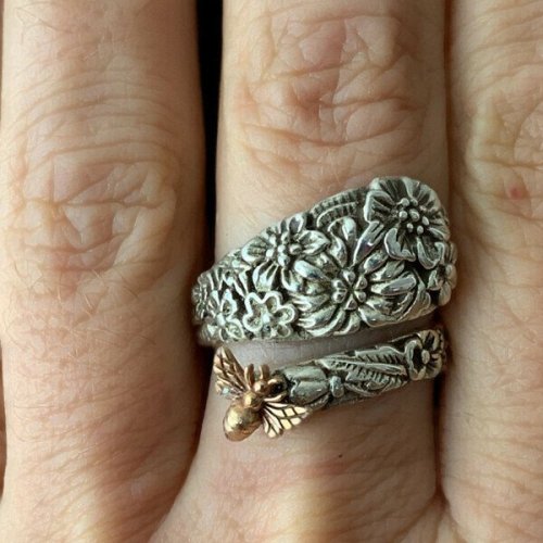 🔥 Last Day Promotion 70% OFF 🌼Vintage Flower Bee Silver Ring🐝