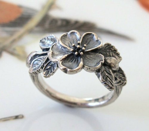 Vintage Flower Leaf Ring