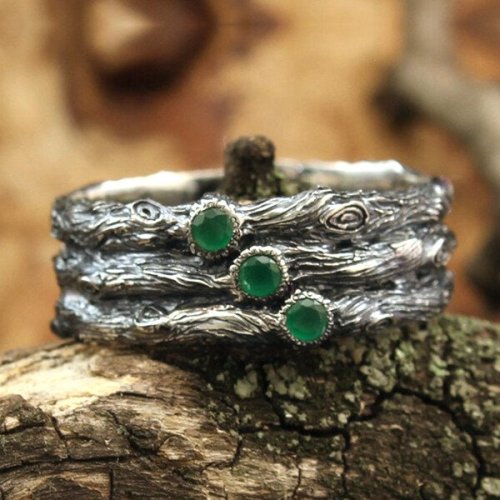 Vintage Style Emerald Tree Ring