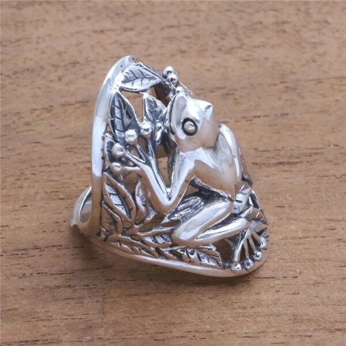 Vintage Silver Hollow Frog Ring