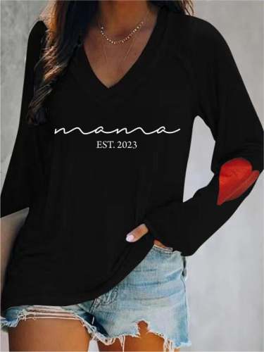 Women's Mama Est. 2023 Heart Print V-Neck T-Shirt