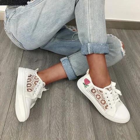 Women Stylish Lace Sneakers Casual Comfort Floral Applique Shoes