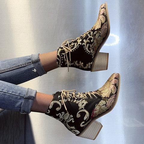 Plus Size Chunky Heel Vintage Flowers Embroidery Mid Boots