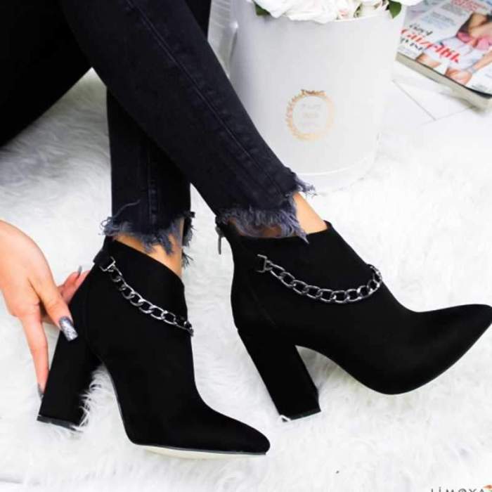 Lady Chunky Faxu Suede Boots