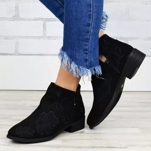 Women's Flower Round Toe Low Heel Boots
