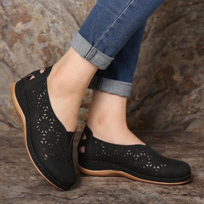 Hollow Out Elastic Band Round Toe Slip On Flat Shoes