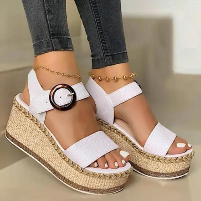 Women’s Fashionable And Comfortable Woven Sole Resin Buckle Sandals
