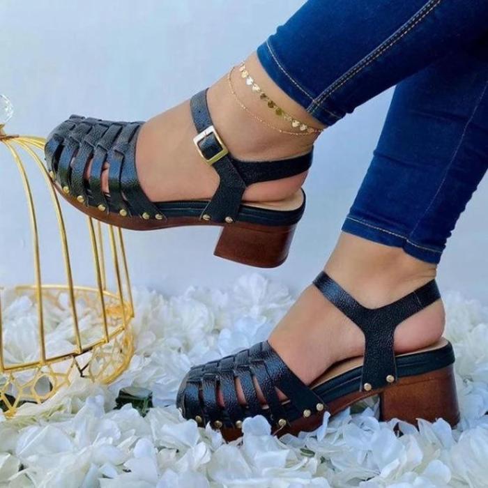 Women’s Fashion Retro Handmade Hollow Sandals