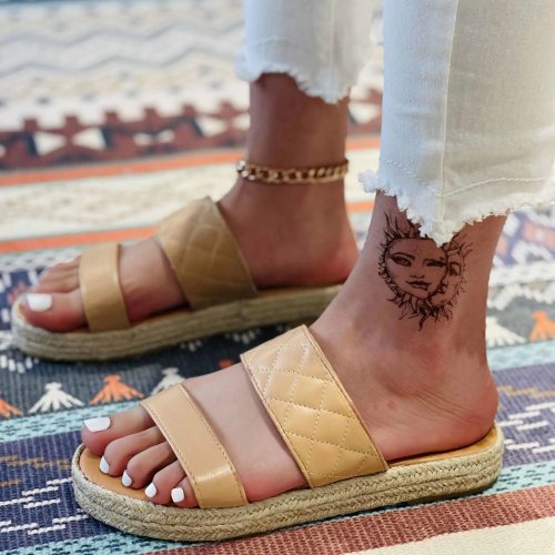 Women‘s Fashion Woven Bottom Diamond Comfortable Flat Slippers
