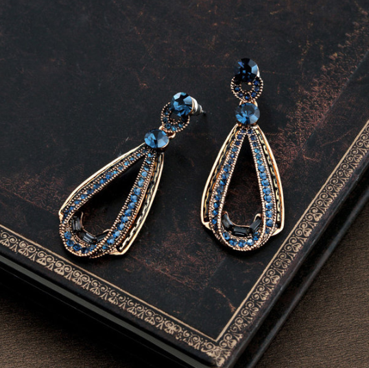 Vintage Luxury Earrings Women's Hollow Sapphire Dangle Earrings