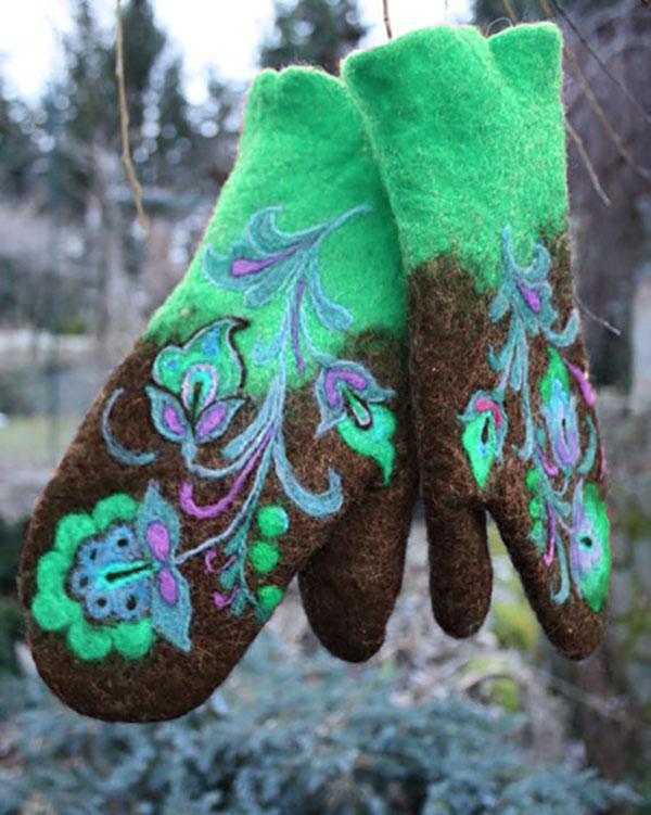 Going Out Embroidery Vintage Gloves