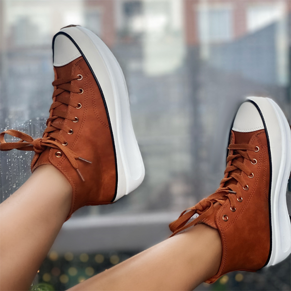 High-Top Lace Up Platform Sole Sneakers