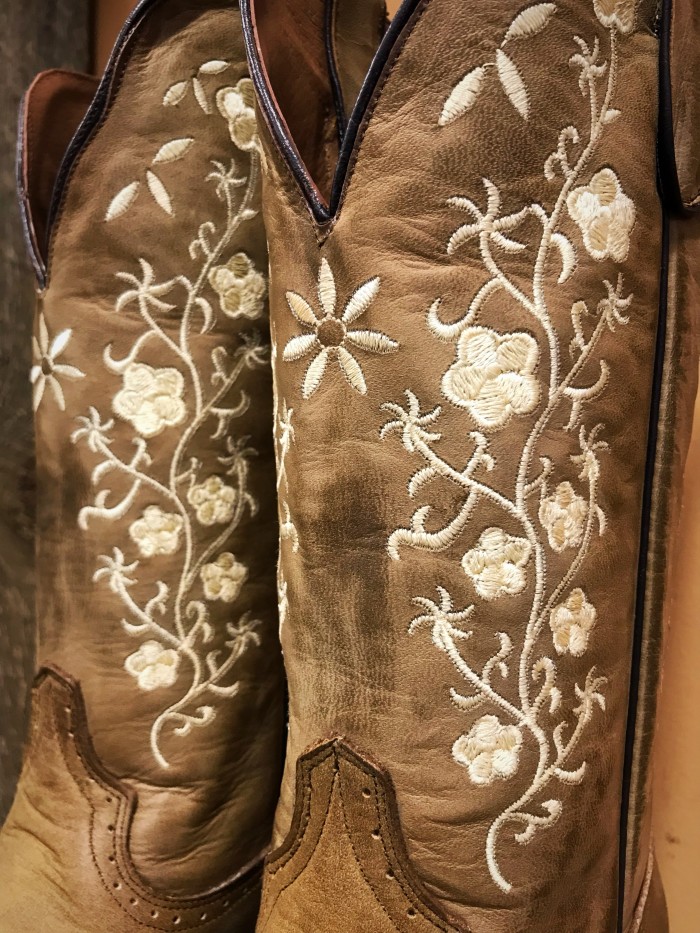 Womens Floral Embroidery Cowgirl Square Toe Boots Tan