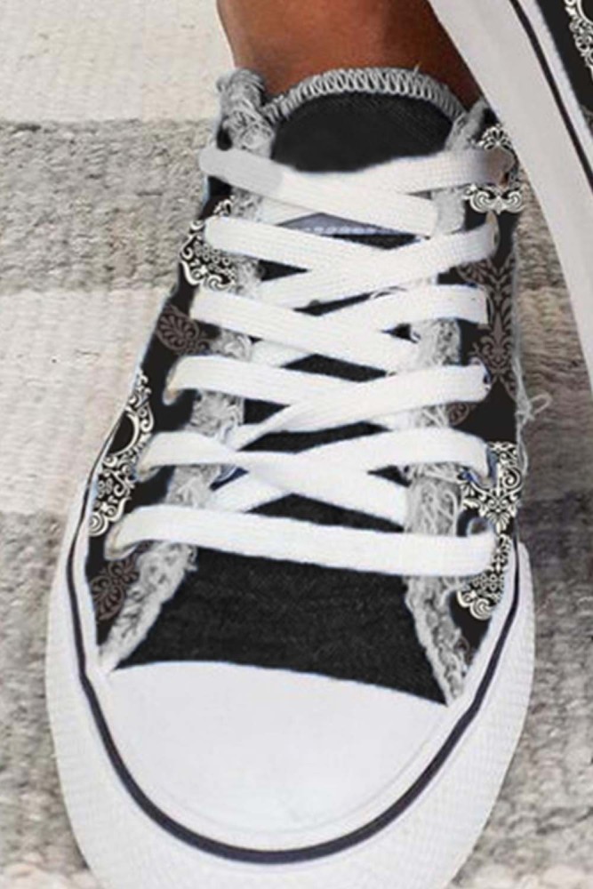 Women's Sneakers Skull Print Canvas Lace-up Sneakers