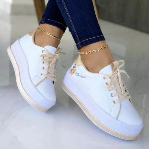 Women's Fashion Round Toe Embroidery Sneakers