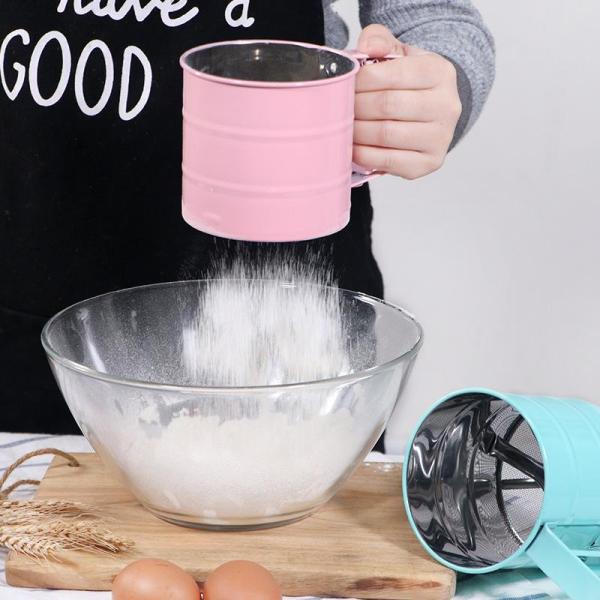 One-Press Flour Sifter