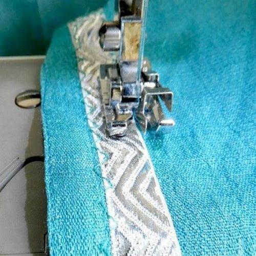 Applique Edge Sewing Foot