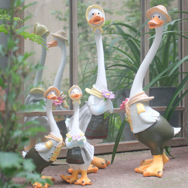 Duck Family Decoration Statue