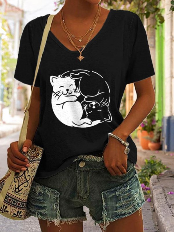 Casual V Neck Cartoon Cat Print T-Shirt