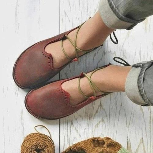 Women Lace Vintage Loafers