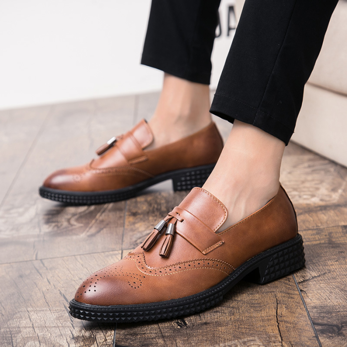 Male Vintage Carved Brogue Flats Loafers