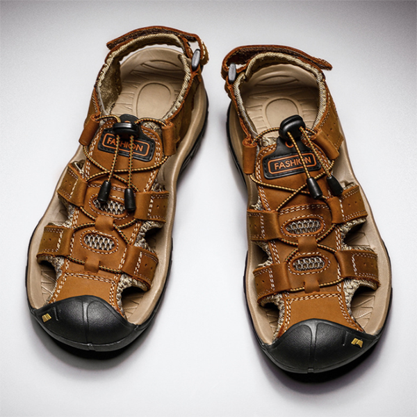 Men's Cowhide Toe Cap Beach Shoes Soft Sole Outdoor Leisure Sandals