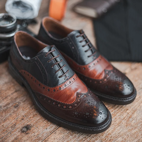 Vintage Brock Engraved Color Block Oxford Leather Shoes