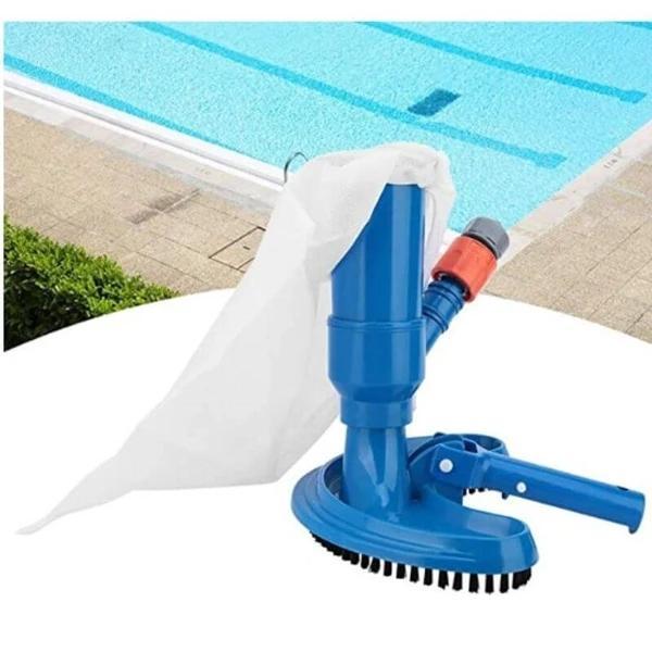 Pool vacuum cleaner