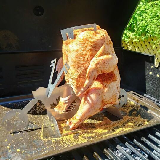 Portable chicken stand Beer- American motorcycle BBQ