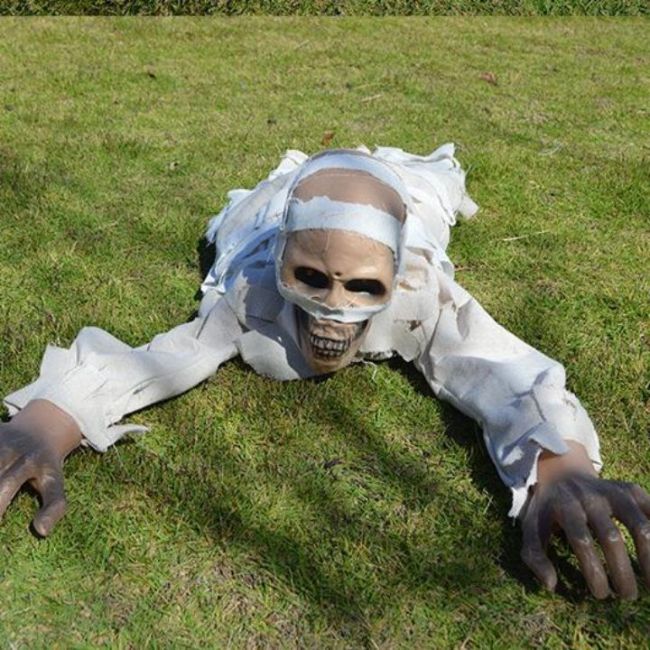 Crawling Zombie Halloween Decoration