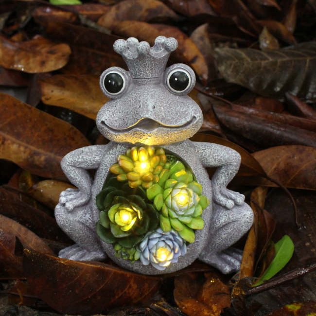 Solar Frog Statue with Succulent LED Light
