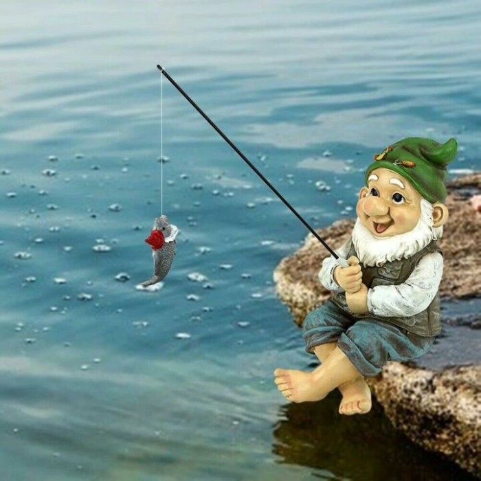 Fishing Gnome Sitter