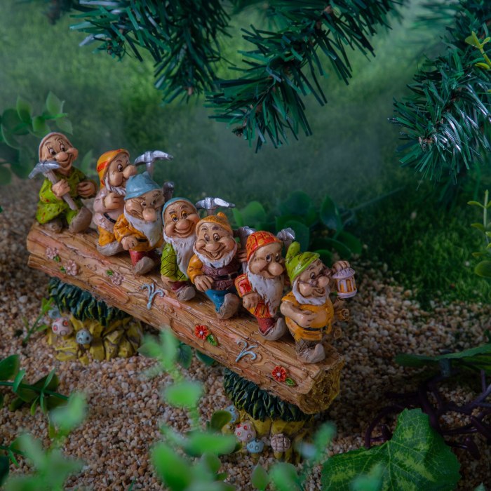 Seven Dwarf Trees Gnome🔥Free Shipping