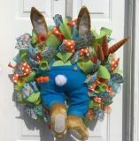 Easter bunny wreath 🐰💐 See how the rabbit broke into your home!