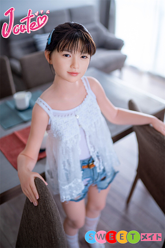 J-cute AGD07 唯 リアルラブドール 133cm 貧乳 ダッチワイフ 宣伝画像は髪の毛の植毛 フルシリコン製