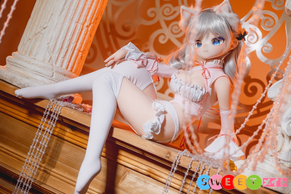 アニメ風ミニドール 85cm バスト中 普乳 ソフトビニール艾莉亜 小型ラブドール かわいい系