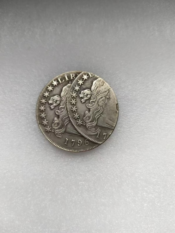 United States Of America 1796 Liberty Dollar Two Faces Error Silver Plated Copy Coin