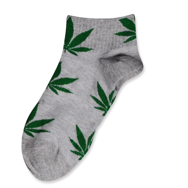 spring and autumn casual long paragraph weed boat socks Fashion comfortable high quality cotton socks  leaf maple leaves